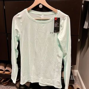 NWT Under Armour Long Sleeve Heat Gear Shirt Women’s Size Small in Mint Green